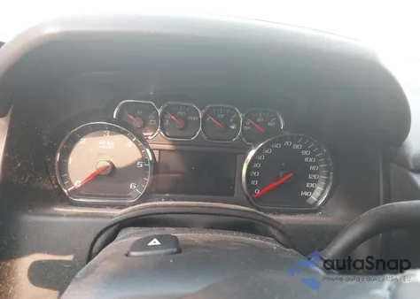 2019 Chevrolet Suburban Premier z USA, uszkodzony, nr VIN 1GNSKJKC9KR261374